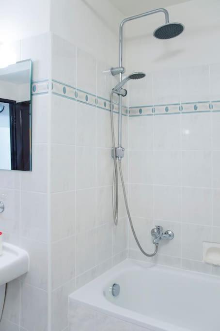Dlouha Apartment 2Bd Прага Экстерьер фото